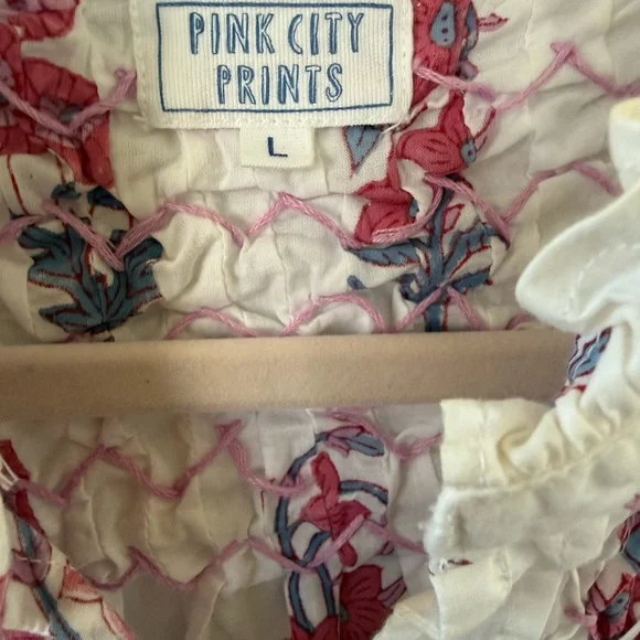 Pink Clover Floral Women's Blouse - White and Red - Picture 2 of 5